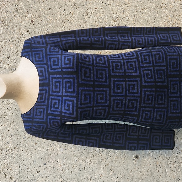 Alice + Olivia Navy Geometric Long Sleeve Dress - Picture 2 of 14